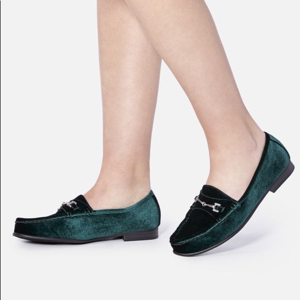 💚🌲JustFab Camri flats, wintergreen, 8.5🌲💚